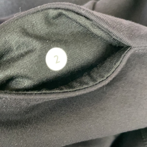 Lululemon pants - Picture 4 of 4